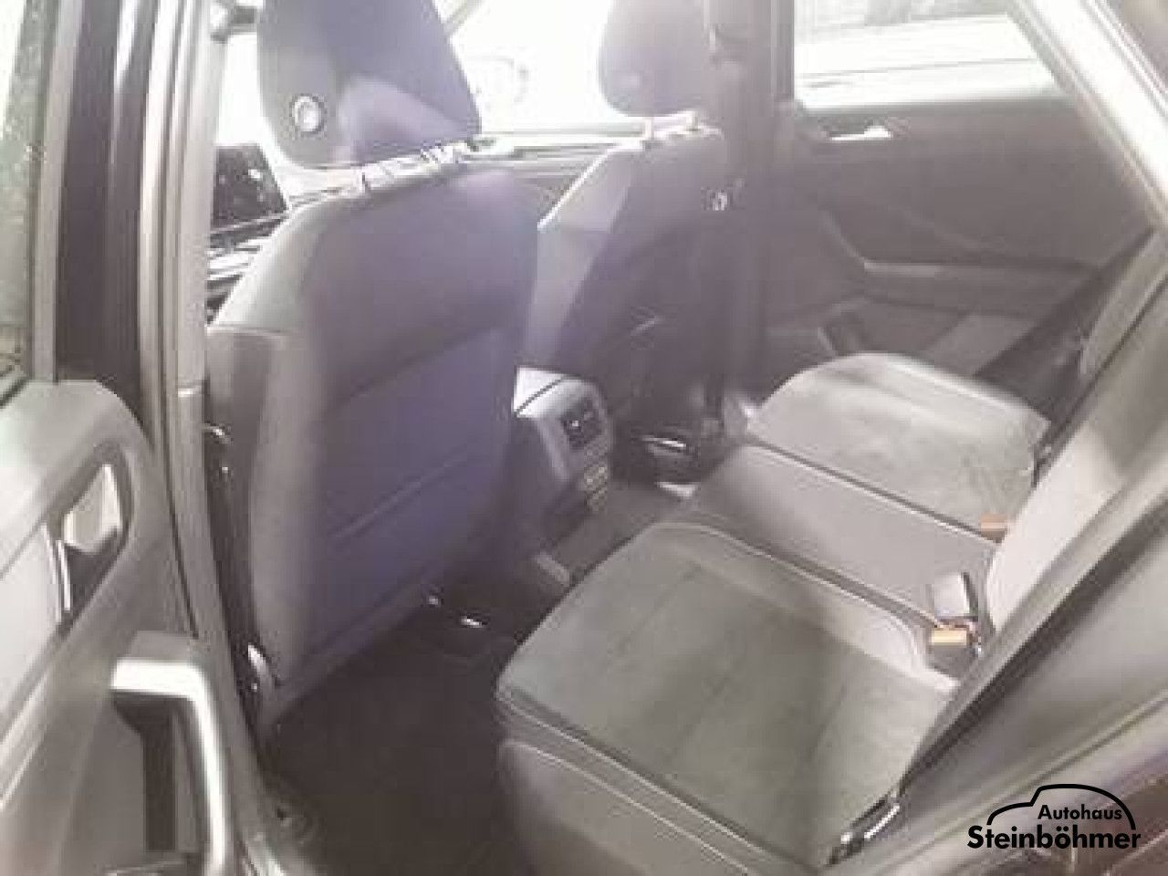 Volkswagen T-Roc - Bild 6