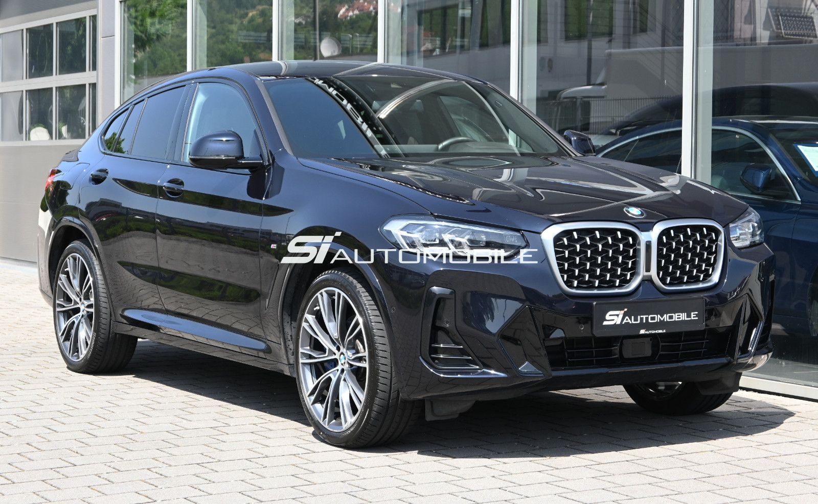 Fahrzeugabbildung BMW X4 xDr.30d M SPORT °ACC°AHK°STANDHEIZUNG°21 ZOLL