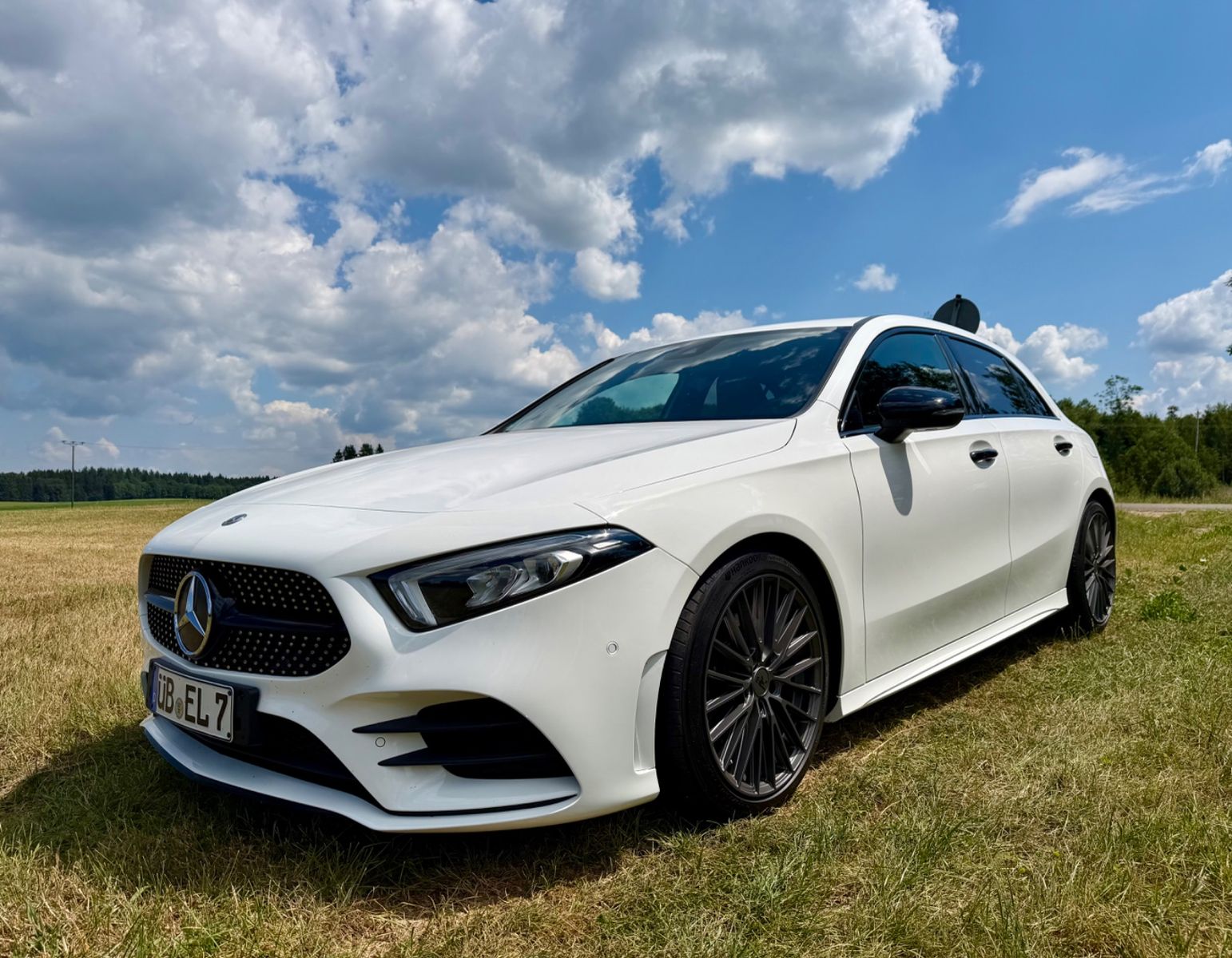 MERCEDES-BENZ A 180 - AMG Line