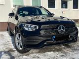 Mercedes-Benz GLC 300 e 4MATIC, AMG Line, Panorama, Burmester - Mercedes-Benz GLC 300 Gebrauchtwagen in München