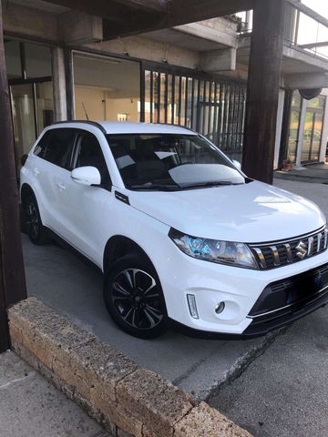 Suzuki Vitara 4x4 TOP Full top 2022 33000 km uni