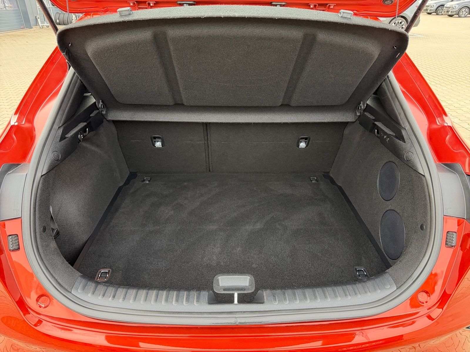 Fahrzeugabbildung Kia XCEED 1.4T DCT JBL ADA TEC