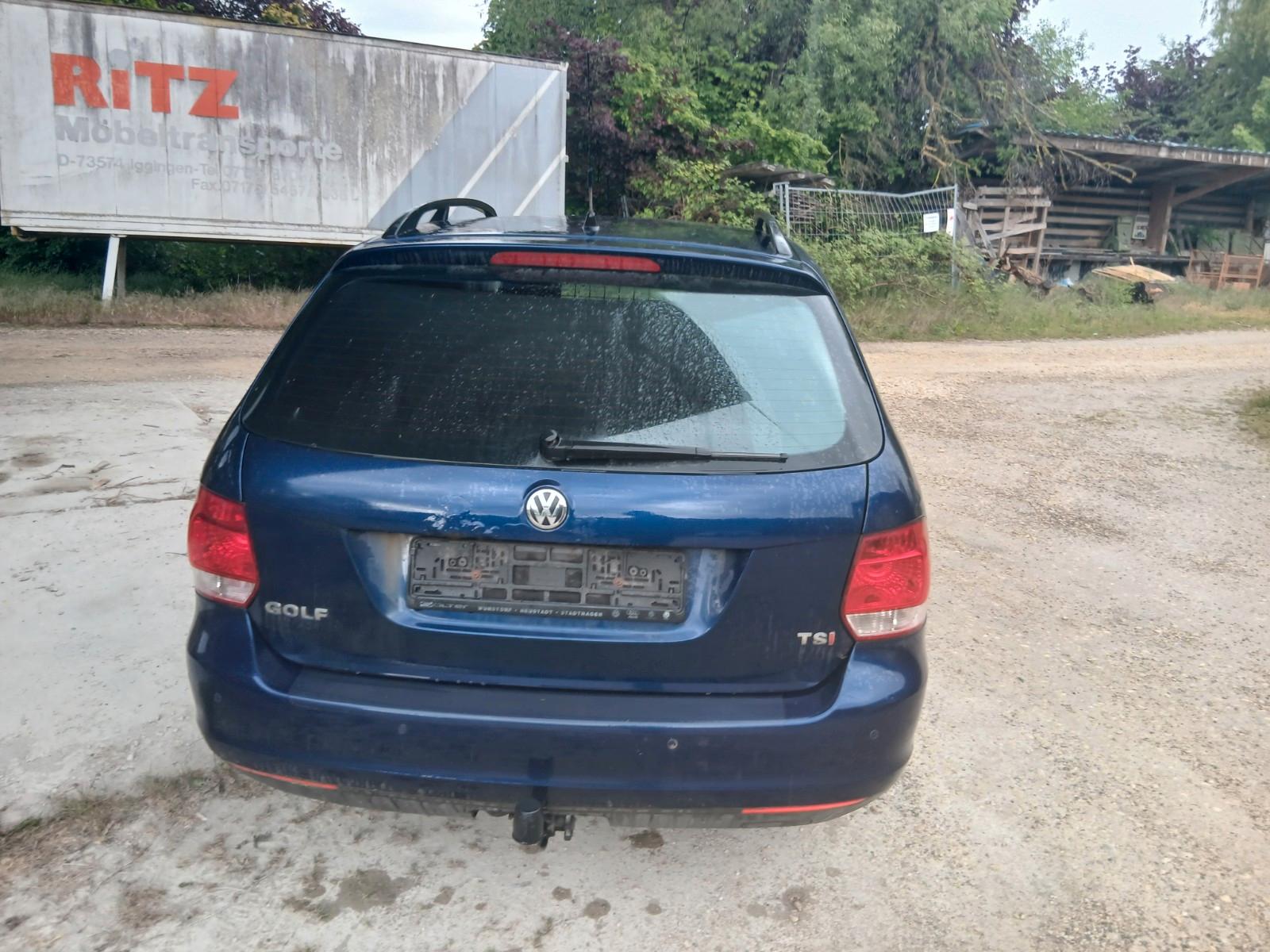 Volkswagen Golf 2009 — engine 1.390 cm³, 122 HP (90kW)