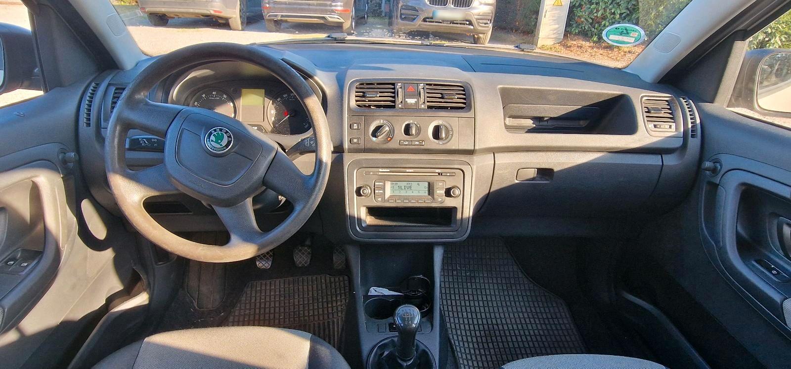 Skoda Roomster 2011 — photo 11