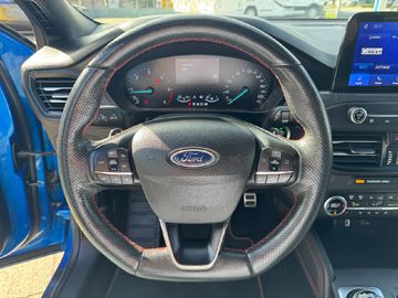 Ford Focus Turnier ST-Line
