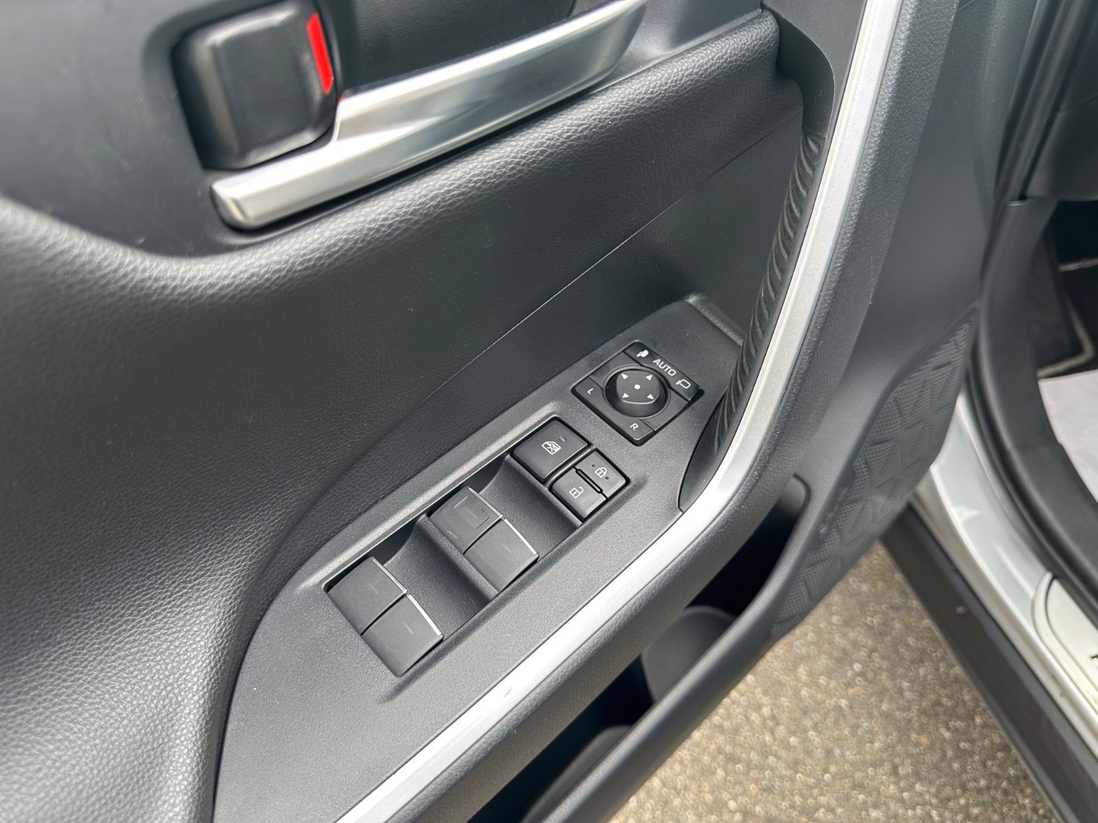 Toyota RAV4 Hybrid 4x2*Teamplayer*18"*360°*Spur*Abst.Te foto 17