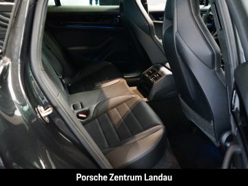 Porsche Panamera - 12