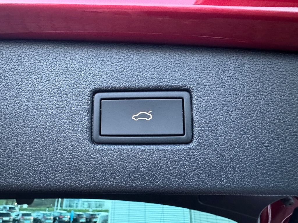 Tiguan 1.5 TSI "URBAN SPORT" *NAVI*LED*