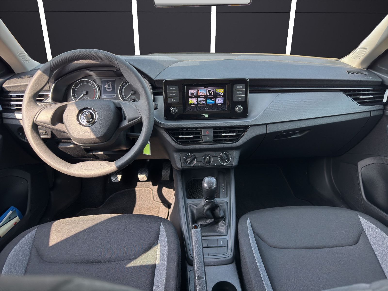 Fahrzeugabbildung SKODA Kamiq Active /Carplay/Pdc/Sitzheitzung/