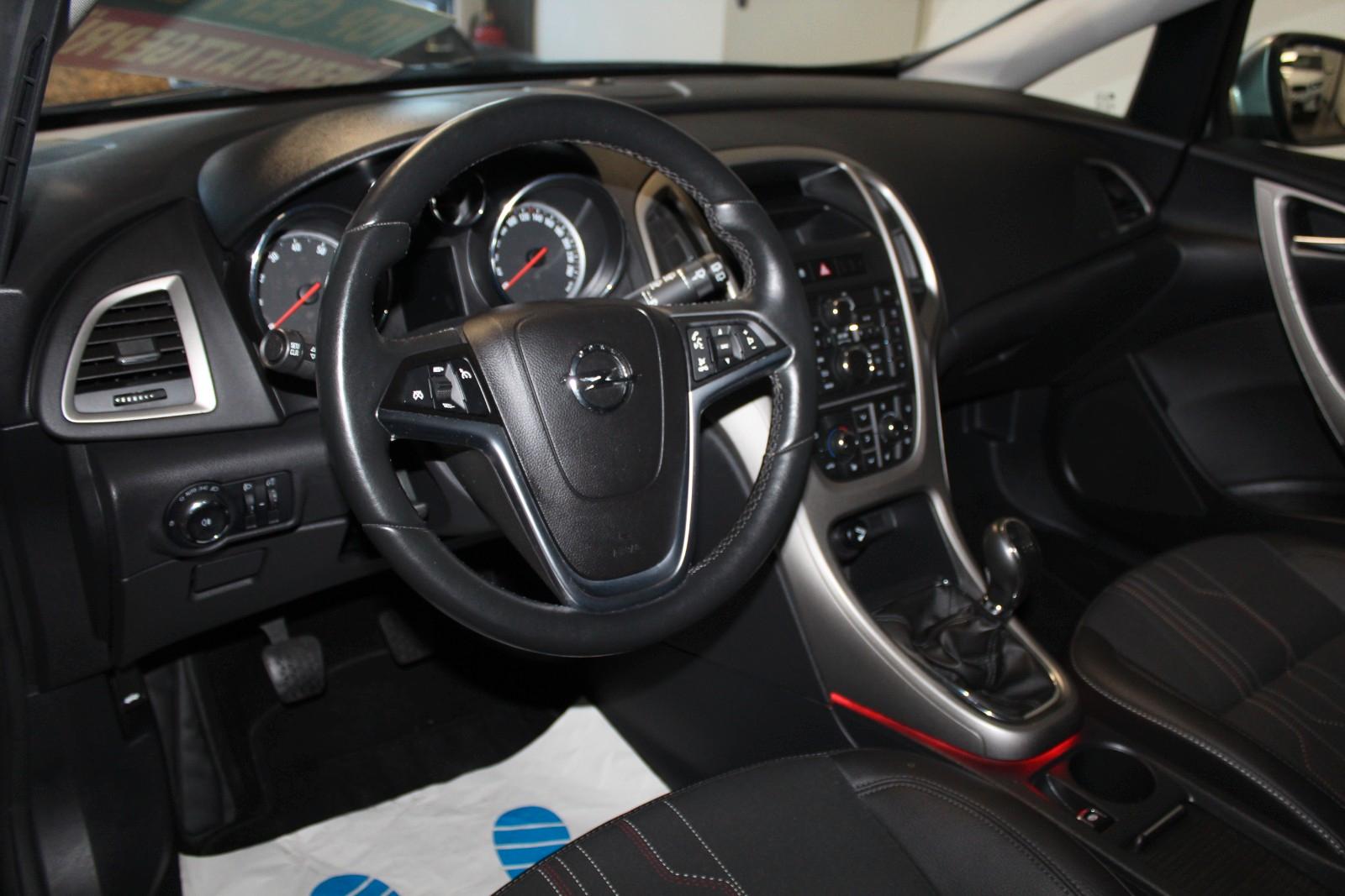 Opel Astra J Sports Tourer 150 Jahre Opel