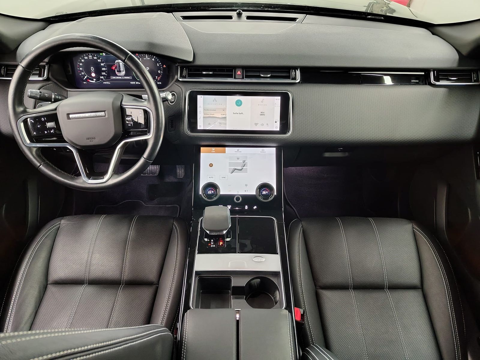 LAND ROVER Range Rover Velar  P400e S Pano Winter Black – Bild 15