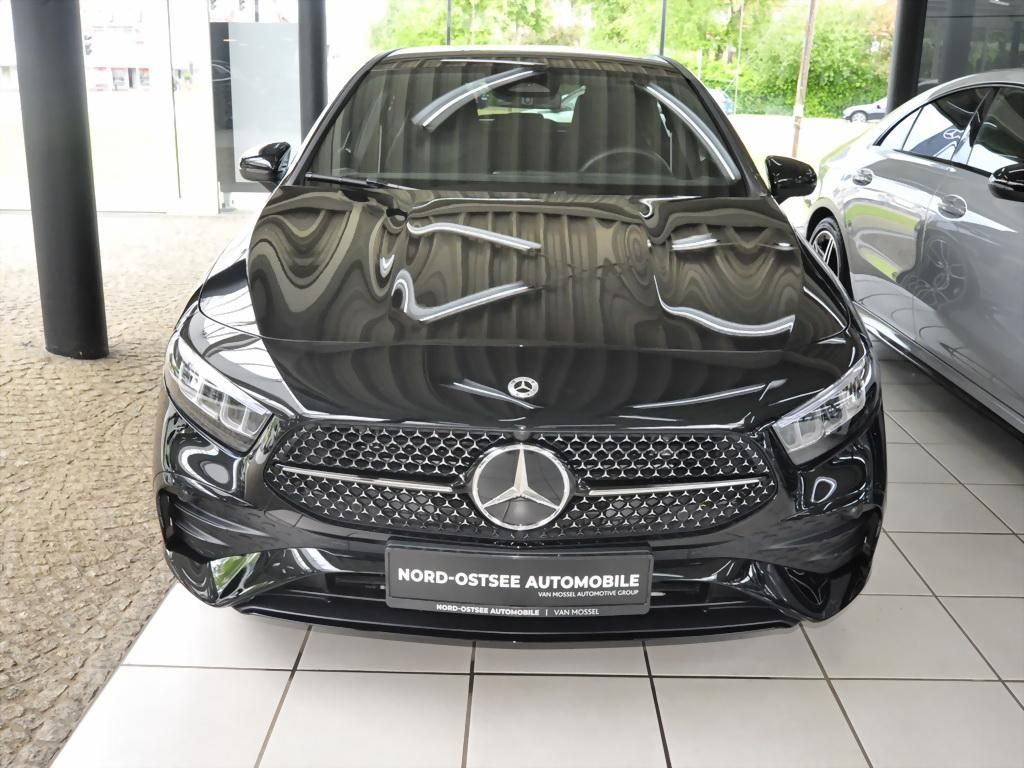Mercedes-Benz A 200 AMG NIGHT MBUX SHZ imagem 3