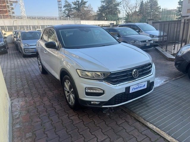 Volkswagen VOLKSWAGEN T-Roc 1.5 TSI ACT DSG Advanced BlueMo