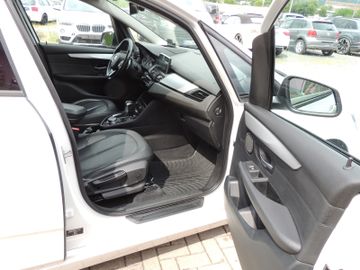 BMW 220 - 8