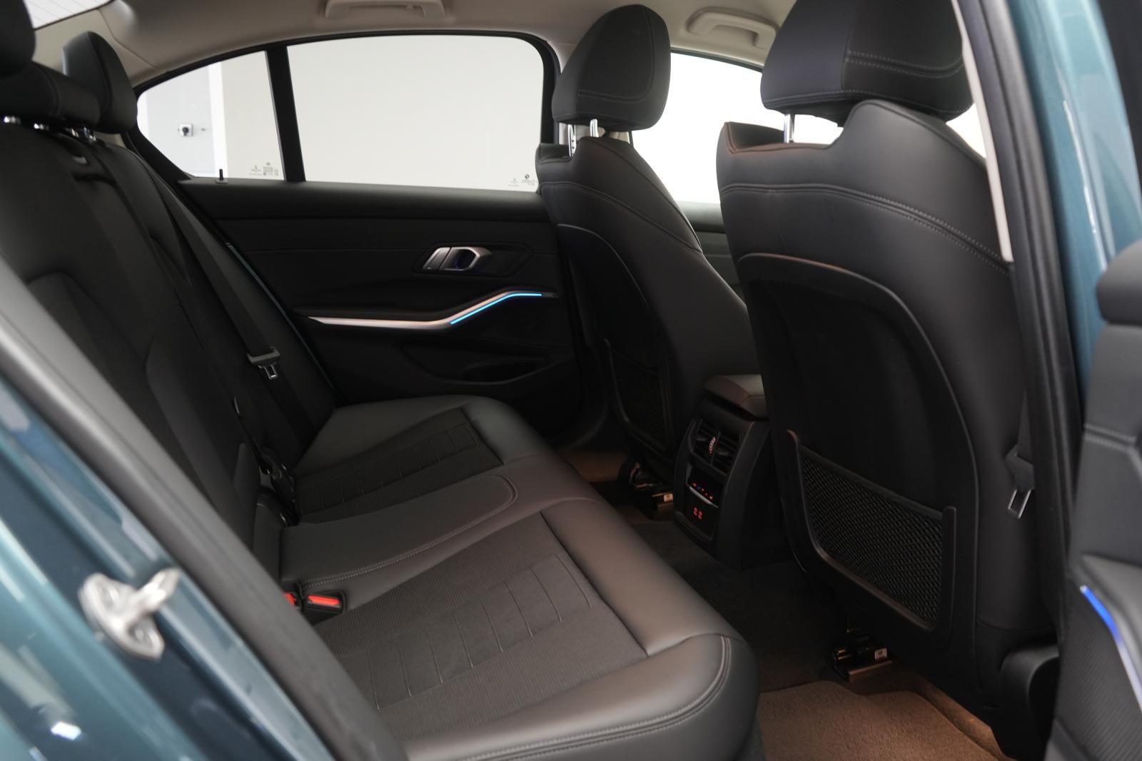 BMW 320 d Sport Line ACC/Virtual/Carplay/LED foto 7
