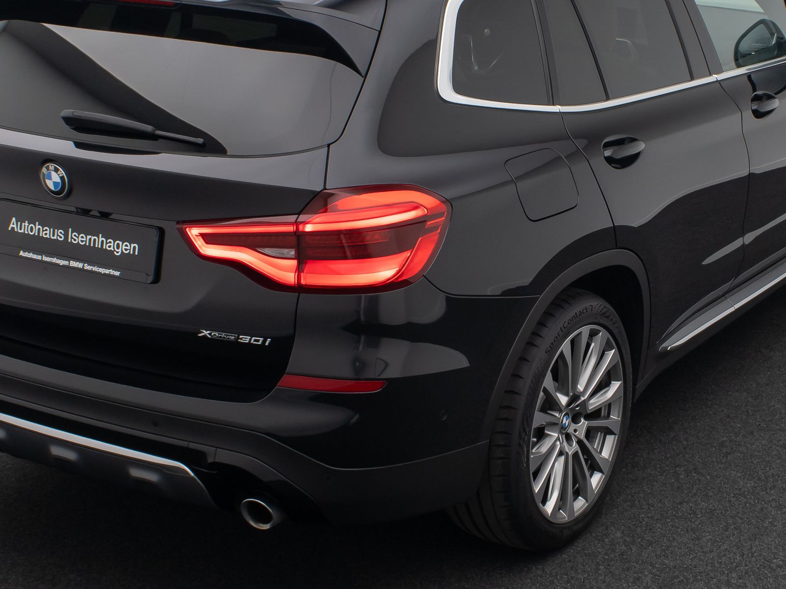 Fahrzeugabbildung BMW X3 xD30i Luxury Line 360° DisplKey Panorama HUD