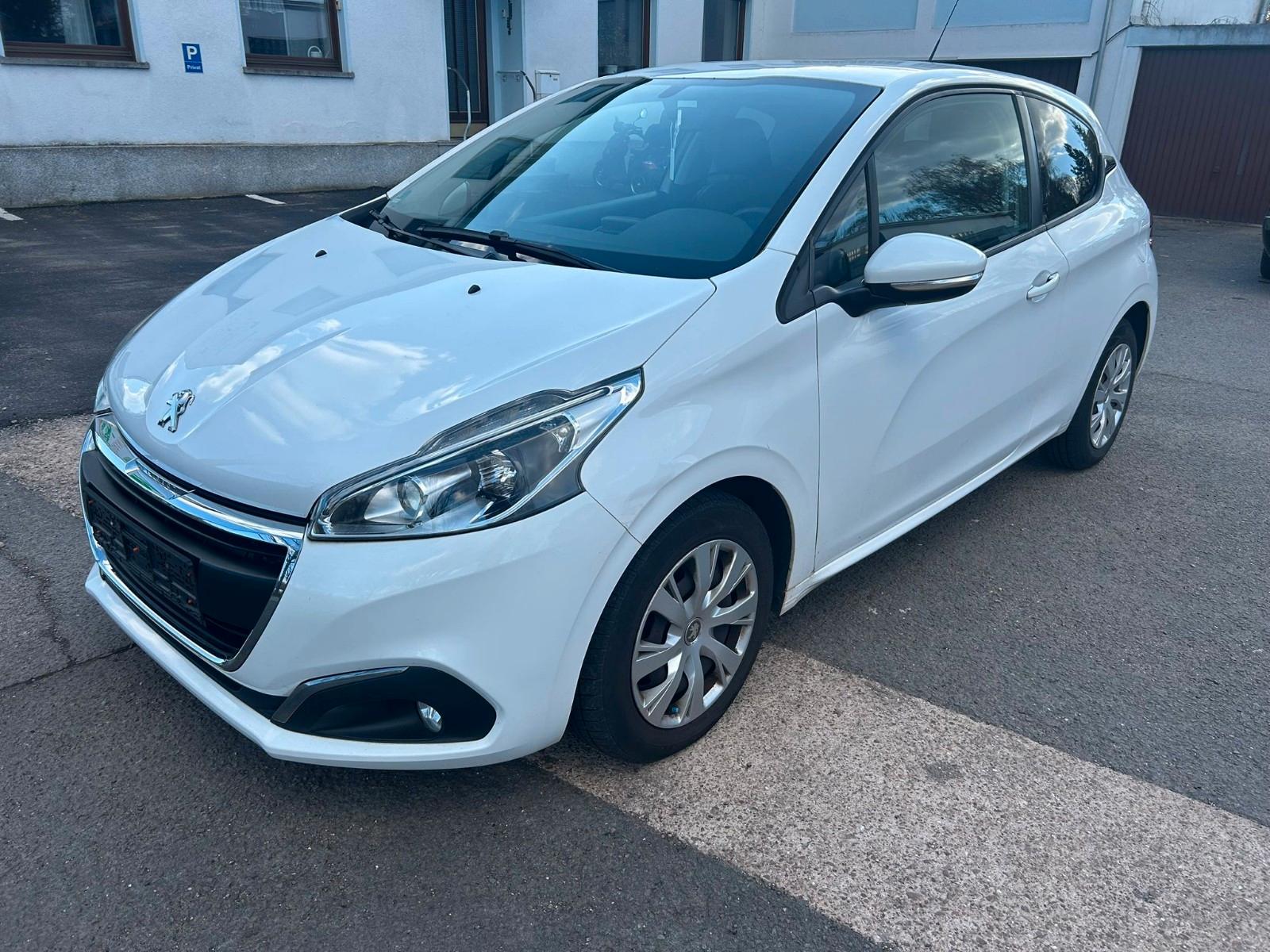 Peugeot 208 Active  ZAHNRIEMEN+PDC+TEMP+KLIMA