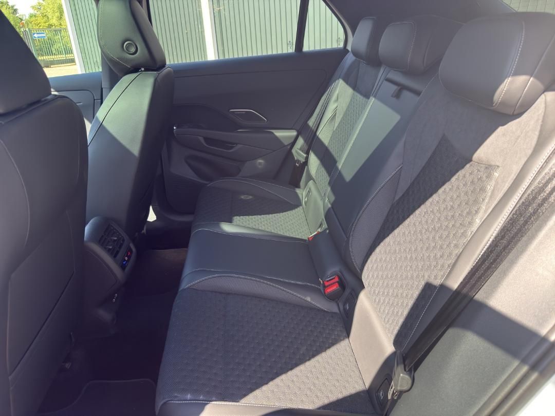 Fahrzeugabbildung Volkswagen T-Roc R-Line R-Line,Pano,Easy-Open,Sound System,