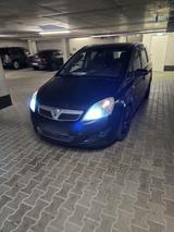 Opel Zafira - Opel Zafira Gebrauchtwagen in Augsburg