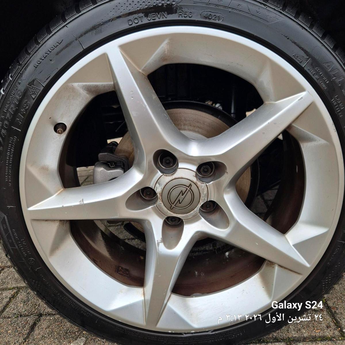 Opel Astra 2009 — photo 10