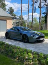 Aston Martin V8 Vantage AMR - Aston Martin V8 Vantage: Amr
