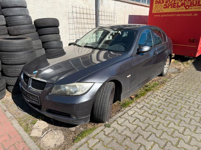 BMW 320 Baureihe 3 Lim. 320d Motorschaden