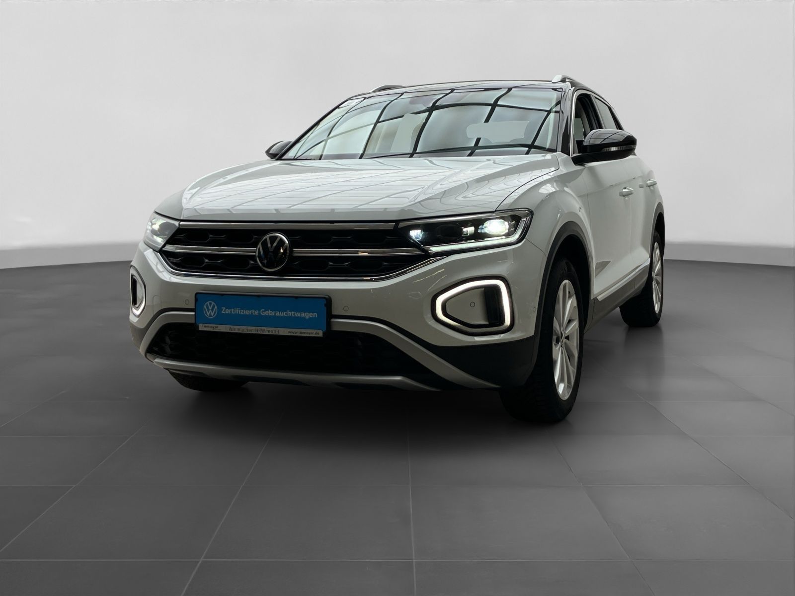 Volkswagen T-Roc 1.5 TSI STYLE STHZG LED NAVI foto 2