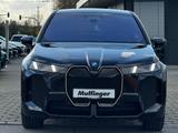 BMW iX x60 M Sport Pro ACC Pano.Sitzbel.IntAktiv.AHK - BMW iX M Gebrauchtwagen