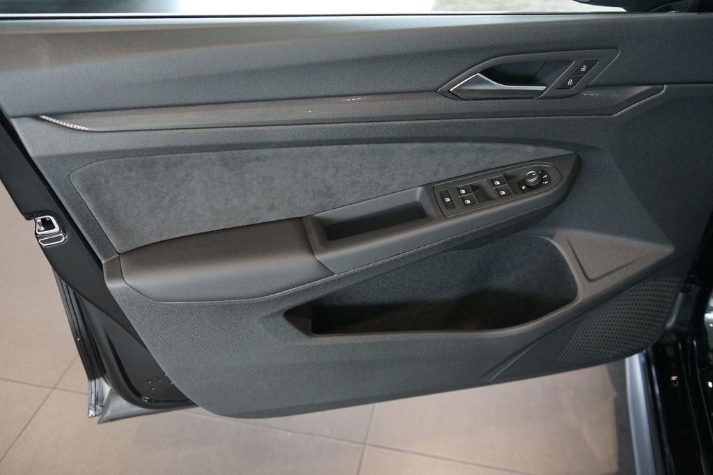 VW Golf GTI Clubsport | Akrapovic | Pano | AHK VW Golf GTI Clubsport | Akrapovic | Pano | AHK