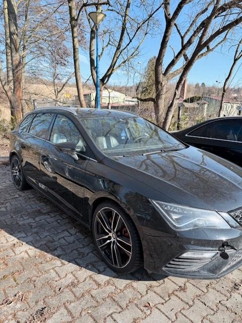 Seat Leon ST Cupra 300 Allrad *nicht fahrfähig*