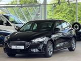 Ford Focus*Lim.*1.0*EcoBoost*Aut.*LED*AHK*Bluetooth* - Ford Gebrauchtwagen von 2020