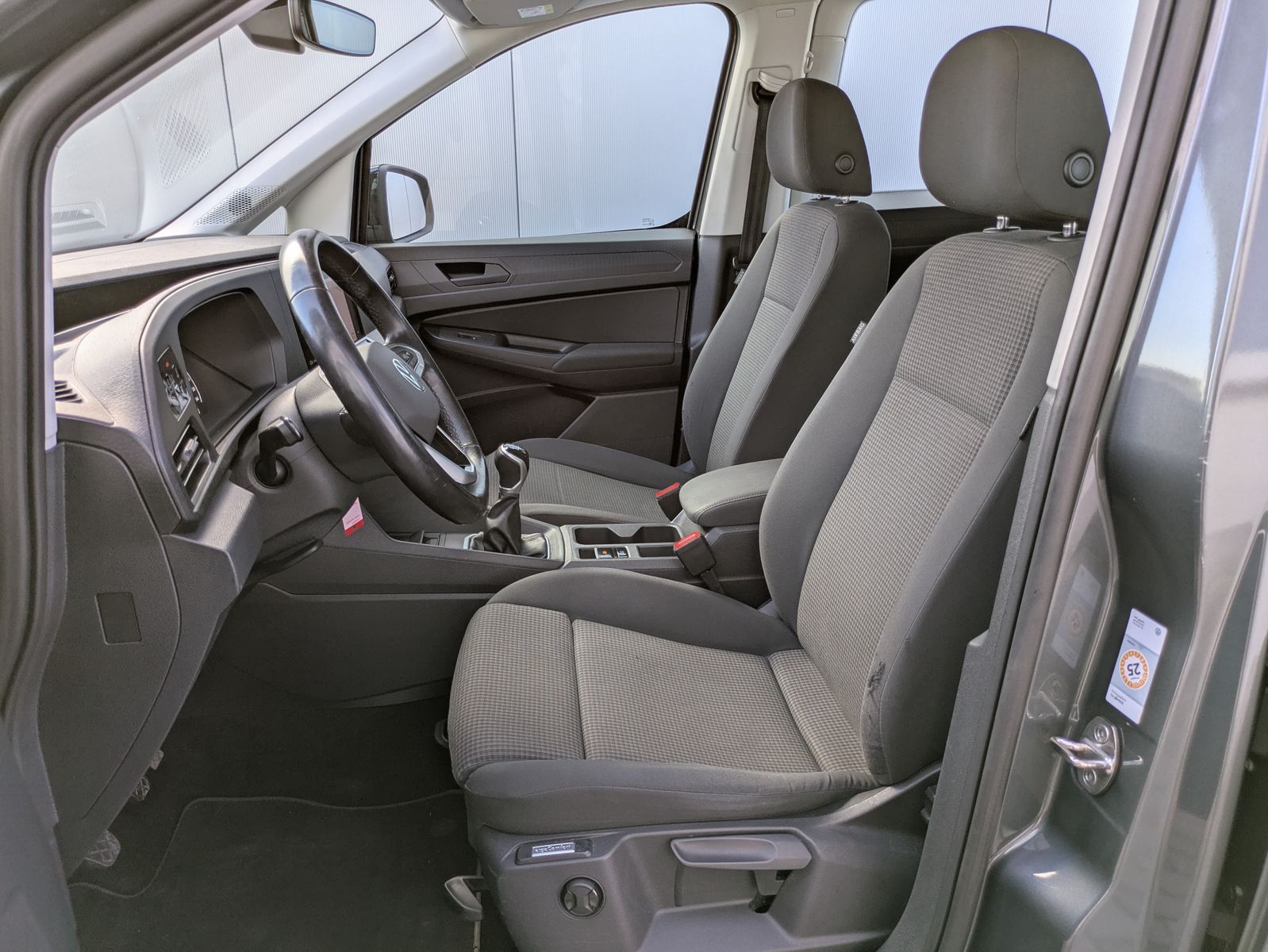 Fahrzeugabbildung Volkswagen Caddy Maxi 2.0 TDI 4Motion TEMP*KAMERA*APP*NAVI