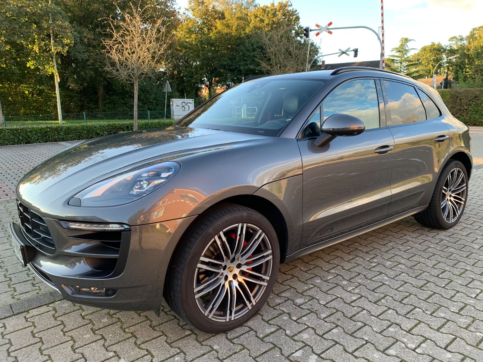 PORSCHE Macan GTS ,APPROVED,Unfallfrei, 2.Hand, Scheckh.