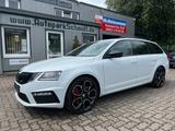 Skoda Octavia Combi RS AUTOM°KEYLESS°KAMERA°ACC°8xALU! - Skoda Octavia: Auto