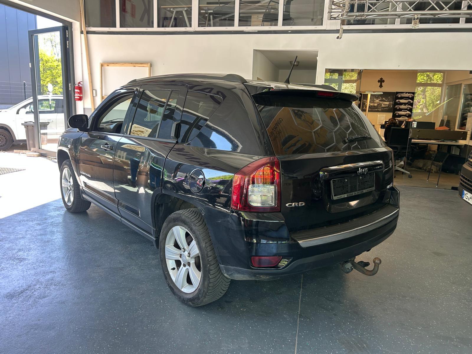 Jeep Compass 2014 — салон