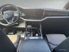 VW Touareg 3.0 TDI R-Line 4M Navi Fahrass Ahk Luft VW Touareg 3.0 TDI R-Line 4M Navi Fahrass Ahk Luft