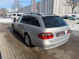 Mercedes-Benz E 220 T CDI*Avantgarde*Bi-Xenon*Leder*Navi* - gebrauchte Mercedes-Benz E 220 aus dem Jahr 2008