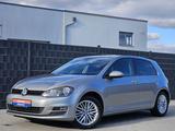 Volkswagen Golf VII Lim. 2.0 TDI Cup BMT NAVI SHZ PDC 2.HD