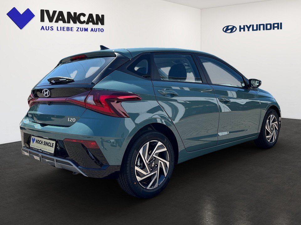 Fahrzeugabbildung Hyundai i20 1.0T 100PS Trend Licht Komfort BOSE