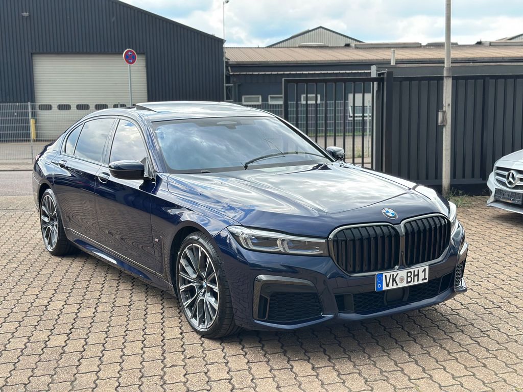Image of BMW 740