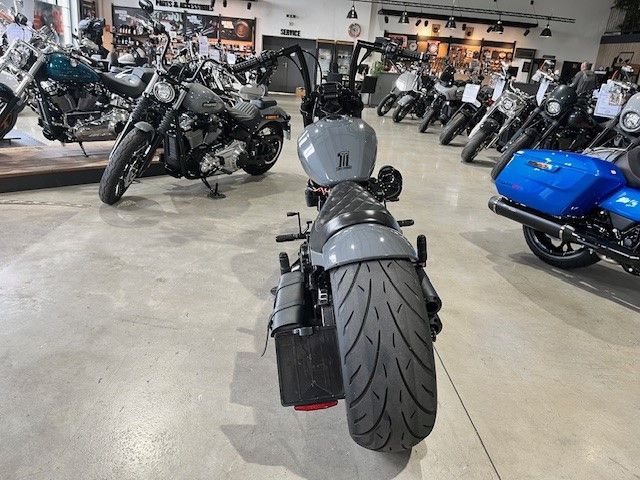 Fahrzeugabbildung Harley-Davidson FXDRS 114cui Custom Umbau
