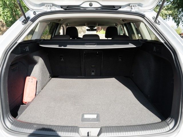 Golf VIII Variant Life TDI AHK ACC NAV Business