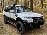 Mitsubishi Pajero 3,2 DI-D Instyle Automatik - gebrauchte Mitsubishi Pajero aus dem Jahr 2009