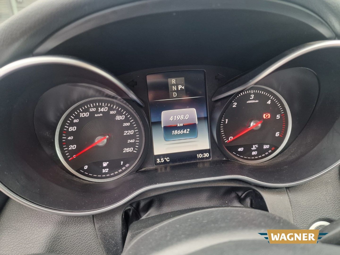 Fahrzeugabbildung Nissan Qashqai Tekna 4x4 1.3 DIG-T MHEV Hybrid