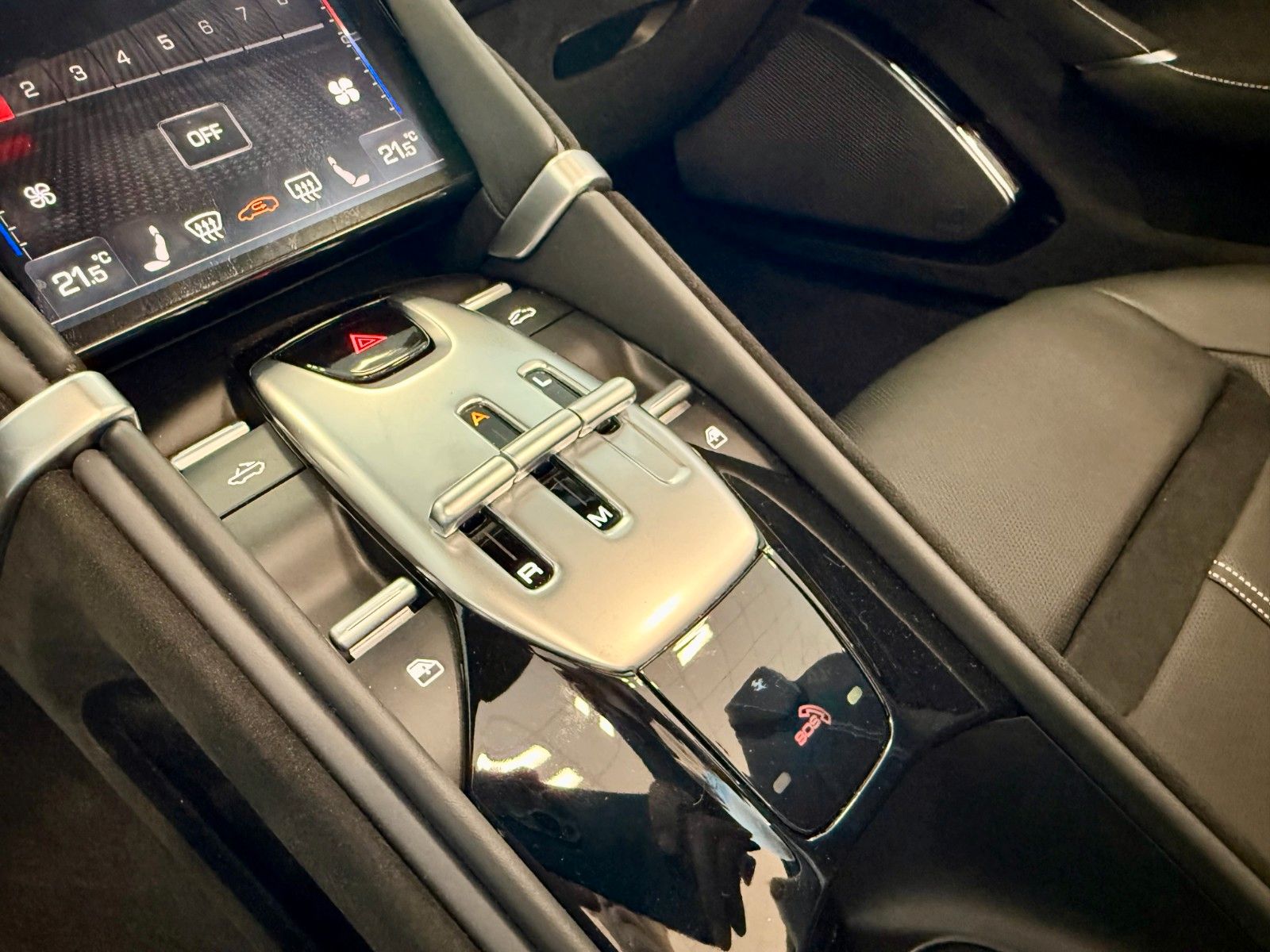 Fahrzeugabbildung Ferrari Roma Spider "SpecialColor"/JBL /Matrix /ACC/PPF