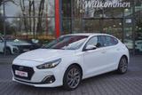 Hyundai i30 Fastback Kamera Sitzheizung Navi TV Tempomat - Hyundai i30 Gebrauchtwagen in Hannover