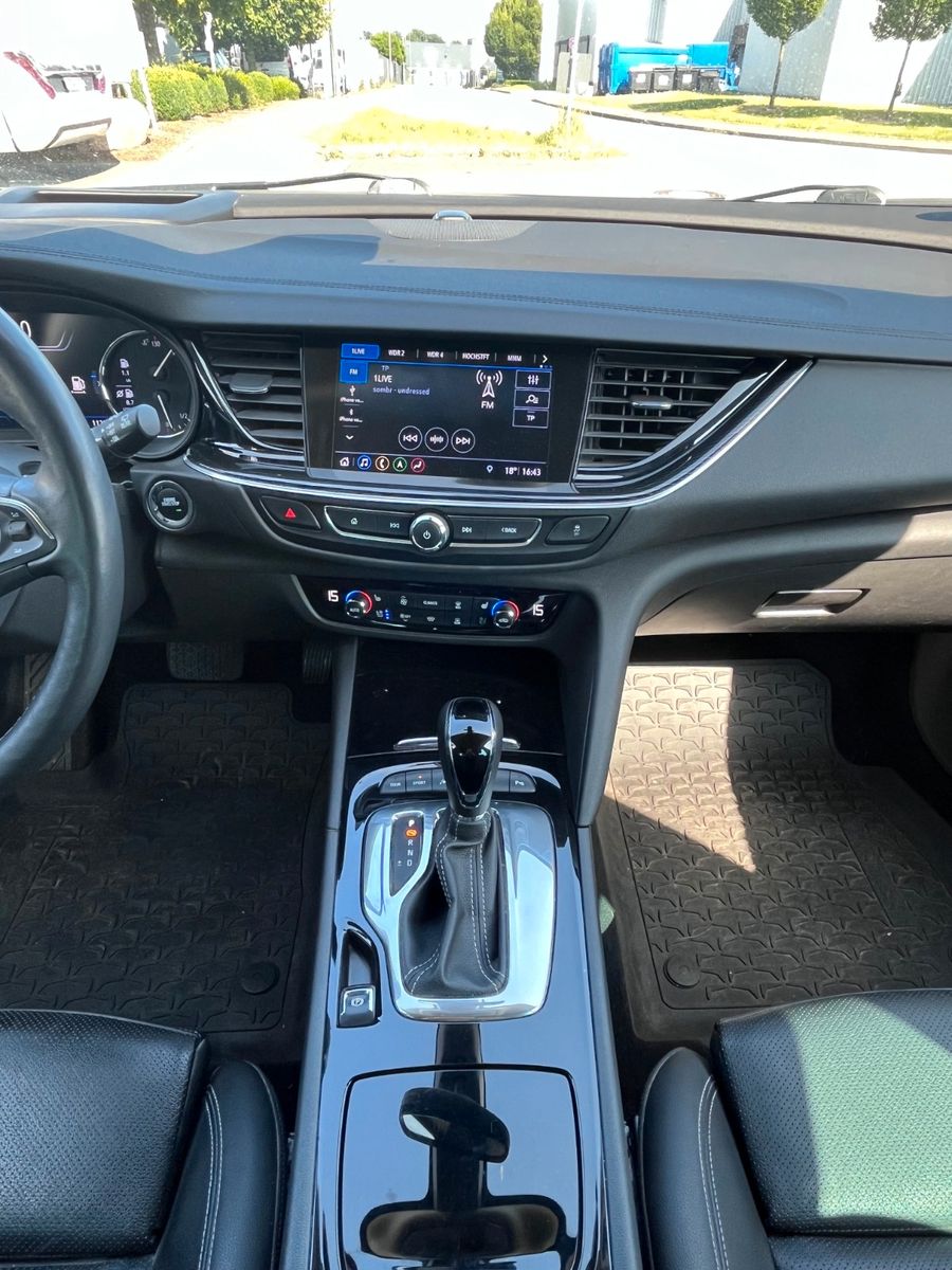 Fahrzeugabbildung Opel Insignia Sports Tourer Country 4x4 - LED, Kamera