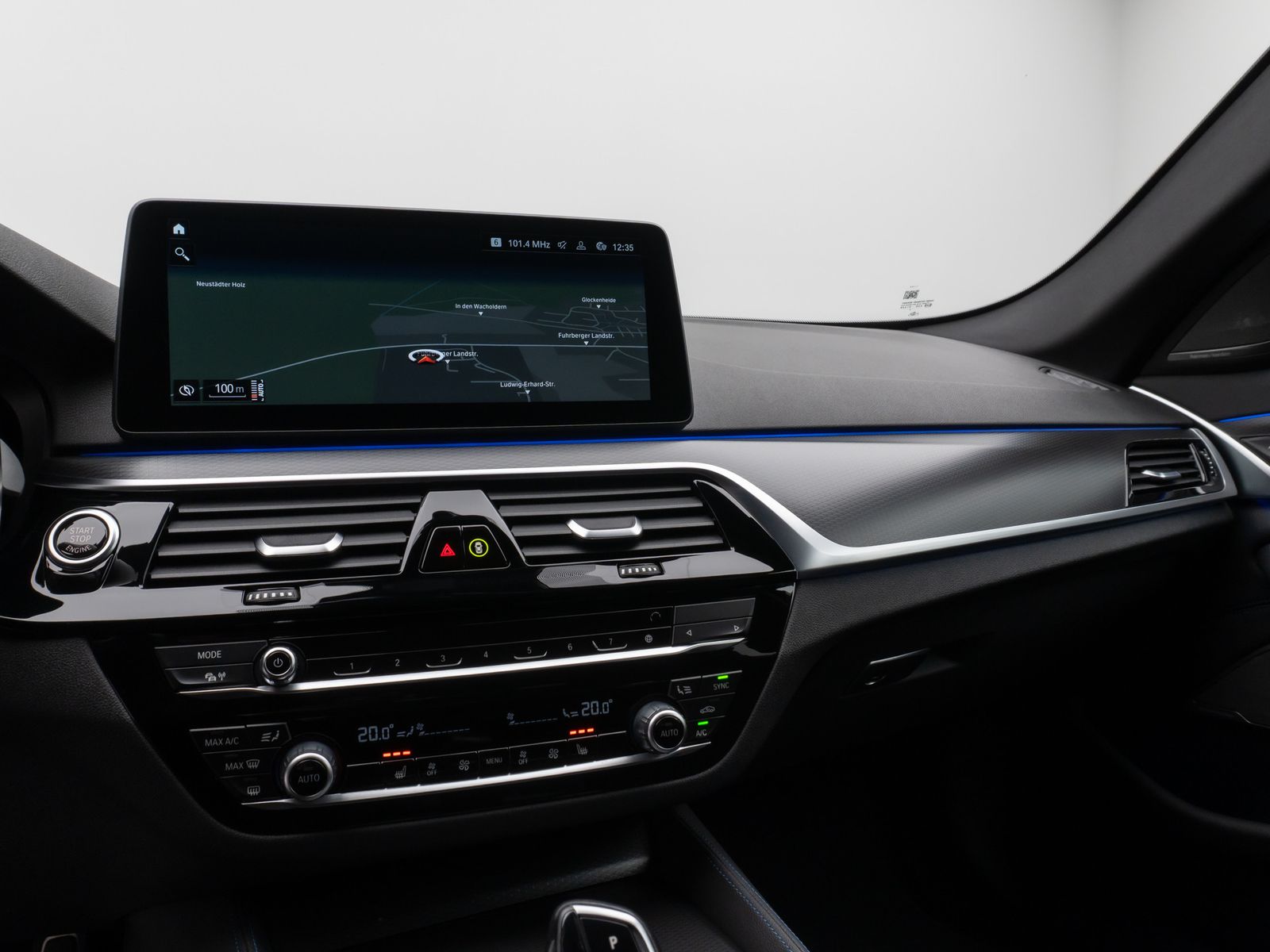 Fahrzeugabbildung BMW 520d M Sport DAB H/K PDC Stop&Go Fernlichtassist