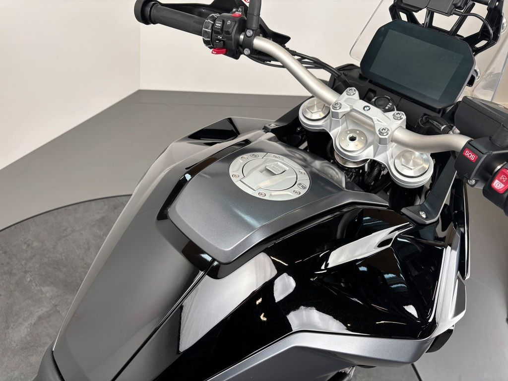 Fahrzeugabbildung BMW F 900 GS *1. HAND *DYNAMIK PAKET