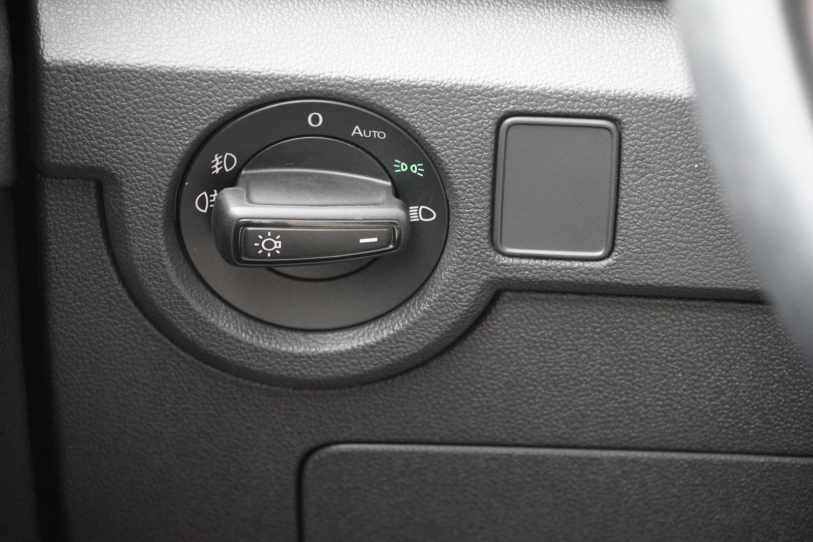 Volkswagen T-Cross 1.0 Style LED App-Connect Tempomat Navi, миниатюра 17